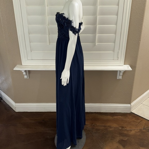 Soieblu Off Shoulder Sweetheart Neckline Dress Maxi Dress - Picture 7 of 13